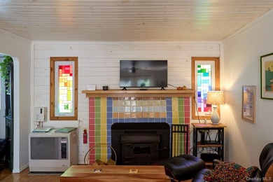 17 Highland Ave in Smallwood, NY is a furnished 3-bedroom - photo 10