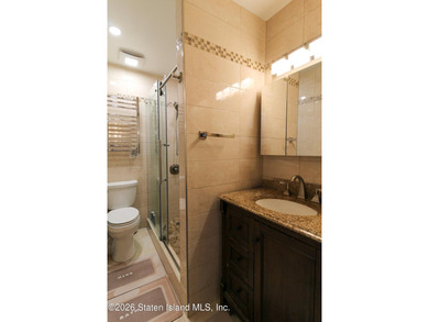 House is 1484 Sq feet features 3 bedrooms and loft in the primer - photo 21