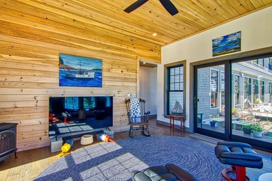NEW 4,400+/- square foot home in brand-new premier Peninsula - photo 25