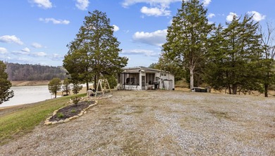 2.4 acres of lakefront property with open views and private - photo 1