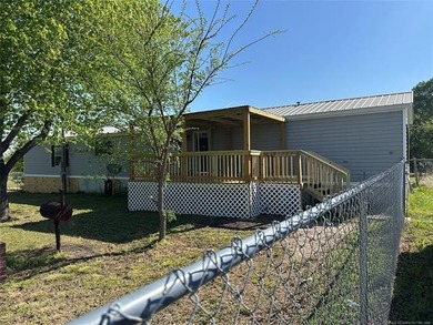 1.19 acres with a 50 x 60 insulated shop w/electric. Many - photo 3
