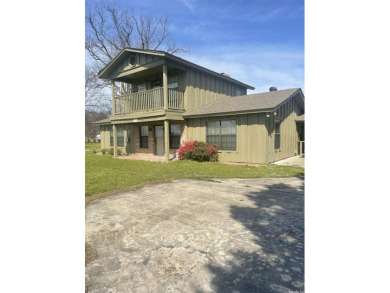 Lake Chicot Home For Sale in Lake Village Arkansas