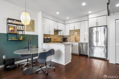 This bright and comfortable one-bedroom, one-bath apartment is - photo 1