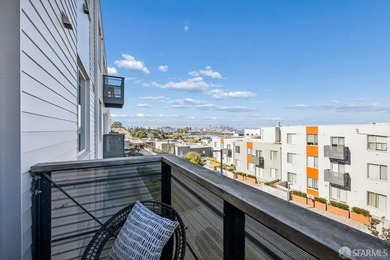 This bright and comfortable one-bedroom, one-bath apartment is - photo 3