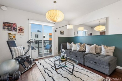 This bright and comfortable one-bedroom, one-bath apartment is - photo 8