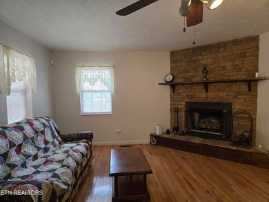 This very lovely home is in an exceptionally desirable setting - photo 11