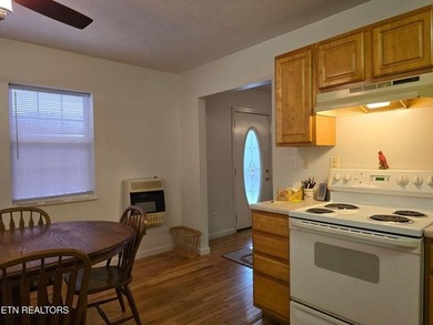 This very lovely home is in an exceptionally desirable setting - photo 14