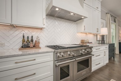 LIKE-NEW CUSTOM GOLF COURSE HOME POSITIONED ALONG THE 8TH HOLE - photo 16