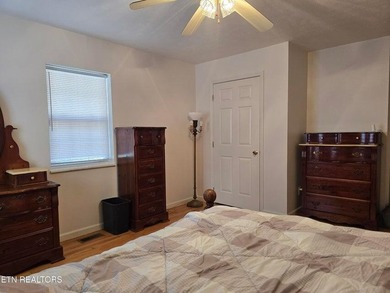 This very lovely home is in an exceptionally desirable setting - photo 21