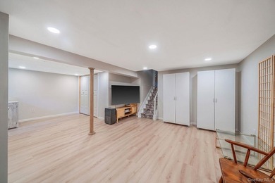 Welcome to this beautifully maintained 2,134-square-foot - photo 22