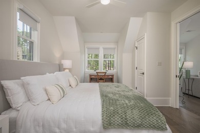 LIKE-NEW CUSTOM GOLF COURSE HOME POSITIONED ALONG THE 8TH HOLE - photo 25