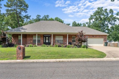 Lake Home For Sale in Hot Springs, Arkansas