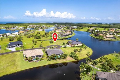 Huge price reduction! LAKEFRONT POOL HOME! Don't miss this - photo 3