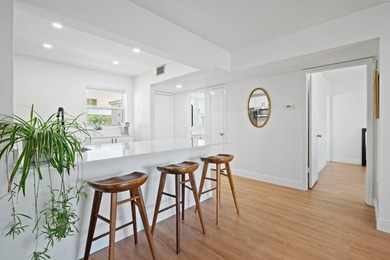 COME SEE THIS STUNNING, PROFESSIONALLY UPDATED 1 BEDROOM/1.5 - photo 5