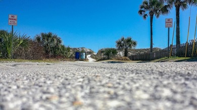 Rare Oceanfront duplex on a double lot in the Golden Triangle of - photo 17