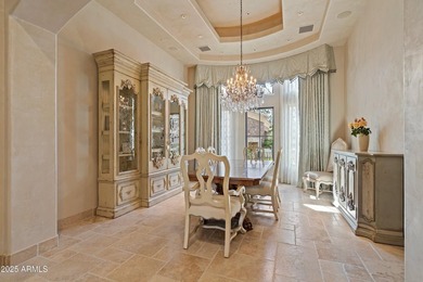 Nestled in the coveted heart of Paradise Valley, this - photo 18