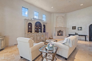 Nestled in the coveted heart of Paradise Valley, this - photo 19