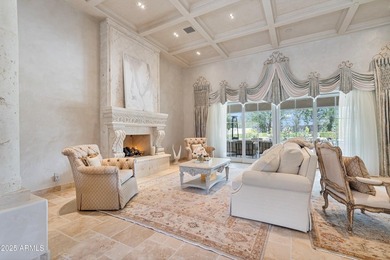 Nestled in the coveted heart of Paradise Valley, this - photo 21