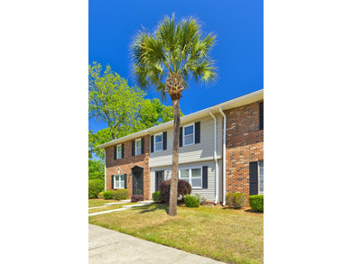 Seller Motivated. New Price. Freshly painted 3BR/1.5BA 2-story W - photo 1