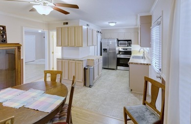Seller Motivated. New Price. Freshly painted 3BR/1.5BA 2-story W - photo 5
