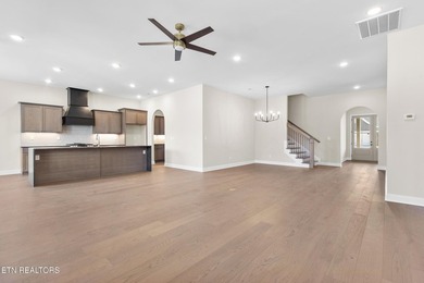 MOVE IN READY! Located in Farmstead -just minutes from the lake - photo 26
