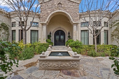 Nestled in the coveted heart of Paradise Valley, this - photo 27