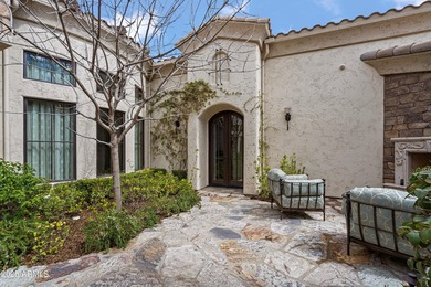 Nestled in the coveted heart of Paradise Valley, this - photo 28