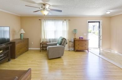 Seller Motivated. New Price. Freshly painted 3BR/1.5BA 2-story W - photo 8