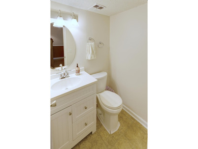 Seller Motivated. New Price. Freshly painted 3BR/1.5BA 2-story W - photo 10