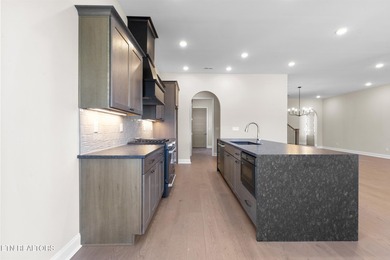 MOVE IN READY! Located in Farmstead -just minutes from the lake - photo 30