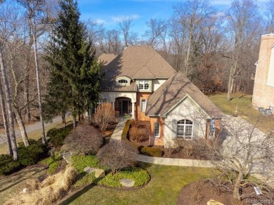 South Commerce Lake Home Sale Pending in Walled Lake Michigan