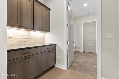 MOVE IN READY! Located in Farmstead -just minutes from the lake - photo 34