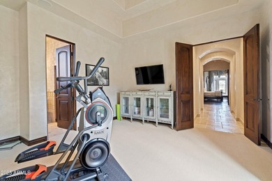 Nestled in the coveted heart of Paradise Valley, this - photo 45