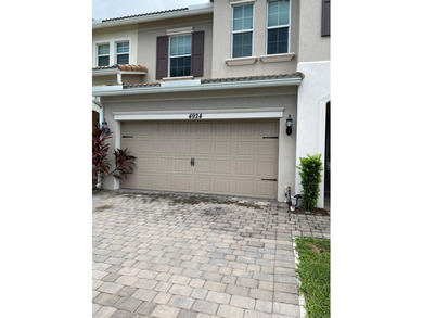 Rare Corner Townhome | Lake & Park Views | Premium Upgrades - photo 3