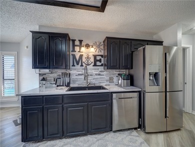 Welcome to 2306 Park Wood Drive ! This nicely updated Oak Ridge - photo 11
