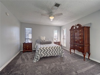 Welcome to 2306 Park Wood Drive ! This nicely updated Oak Ridge - photo 15