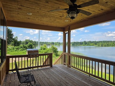 Escape to the lake in this beautifully updated 3-bedroom, 3-bath - photo 16