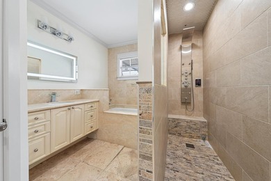Just one property off Flagler Drive and three blocks from the - photo 16