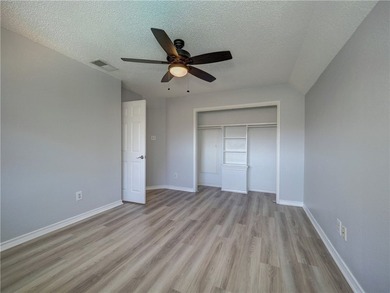 Welcome to 2306 Park Wood Drive ! This nicely updated Oak Ridge - photo 19