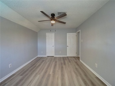 Welcome to 2306 Park Wood Drive ! This nicely updated Oak Ridge - photo 23