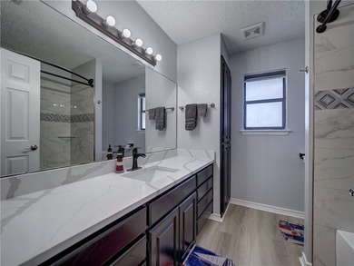 Welcome to 2306 Park Wood Drive ! This nicely updated Oak Ridge - photo 24