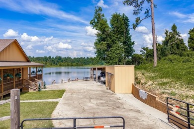 Escape to the lake in this beautifully updated 3-bedroom, 3-bath - photo 24