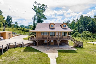 Escape to the lake in this beautifully updated 3-bedroom, 3-bath - photo 27