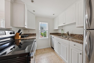 Just one property off Flagler Drive and three blocks from the - photo 33