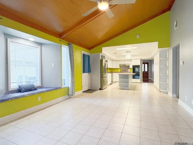Charming and well maintained brick home in the heart of - photo 8