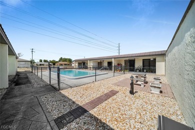 Discover this well-maintained end-unit condo offering comfort - photo 4