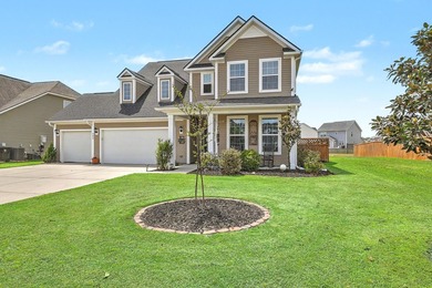 (private lake, pond, coastal) Home For Sale in Summerville South Carolina