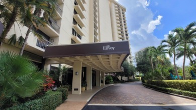 (private lake, pond, creek) Condo For Sale in West Palm Beach Florida