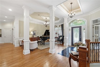 Perfectly positioned on the 4th fairway in Polo Golf & Country - photo 12