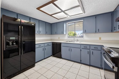 Virtually Staged. Welcome home to this charming and move-in - photo 15